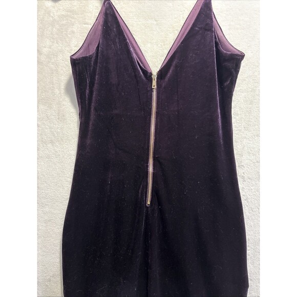 Fashion Nova Purple Velvet Mini Dress Floral Embroidery Cutout Zipper Size Small - Picture 8 of 10